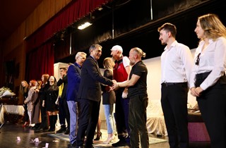 “9 Canlı” Gemliklilerden Tam Not Aldı